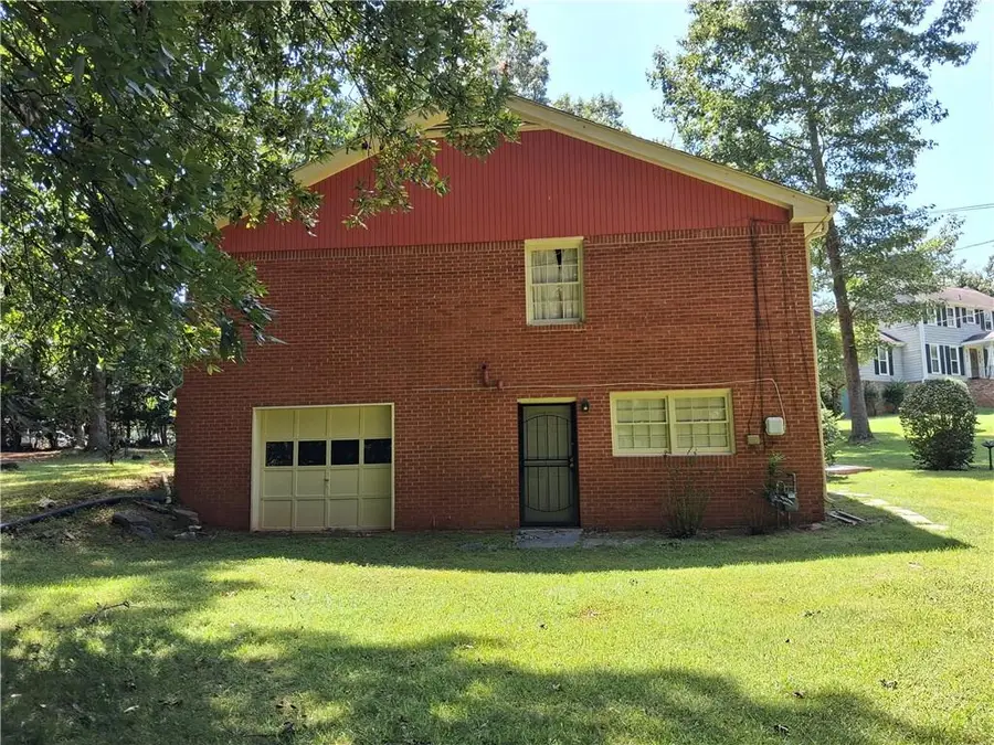2589 King Circle Se, Conyers, GA 30013 - #2