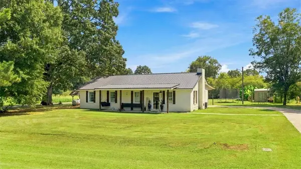 636 Yarbrough Road, Aragon, GA 30104