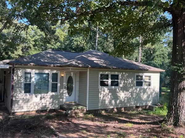 6055 Blackhawk Trail Se, Mableton, GA 30126