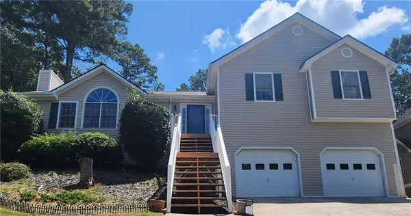 1030 Queensbury Run, Acworth, GA 30102