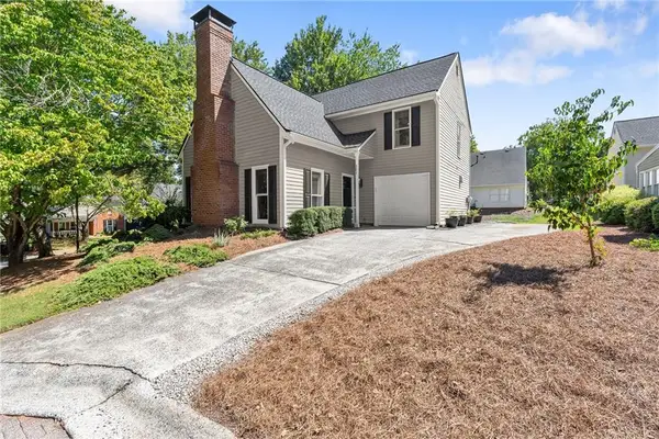 301 Roswell Green Lane, Roswell, GA 30075