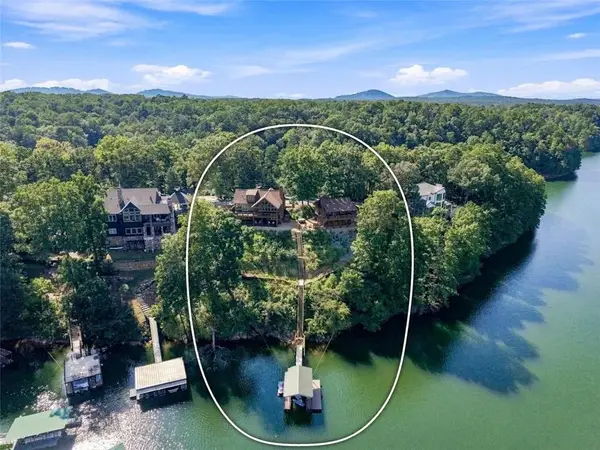 7556 Island Mill Road Se, Acworth, GA 30102