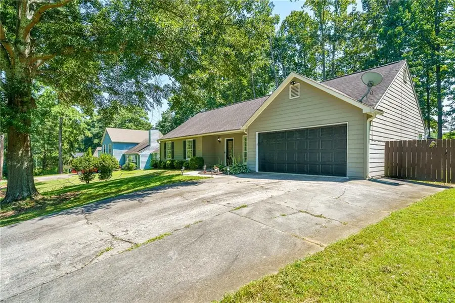 4460 Whitt Station Run Nw, Acworth, GA 30101 - #3