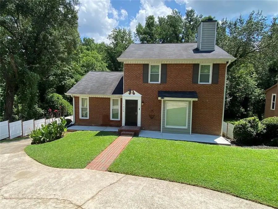1640 Canberra Drive, Stone Mountain, GA 30088 - #2