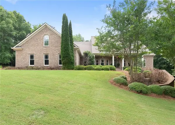 1178 Antrim Glen Drive, Hoschton, GA 30548