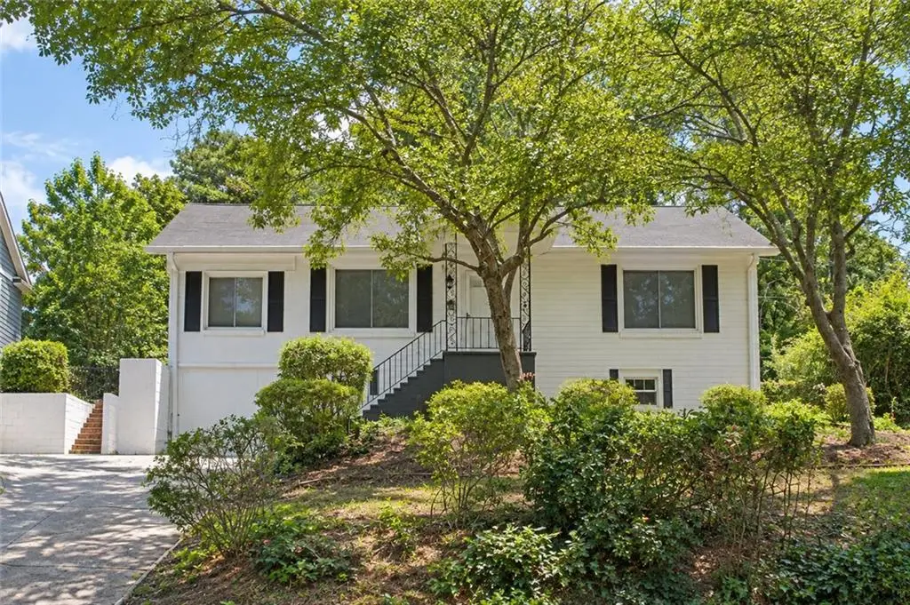 3160 Lake Avenue, Hapeville, GA 30354 - #1