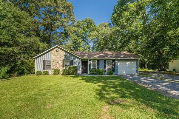 5350 Greenhedge Trail, Stone Mountain, GA 30088