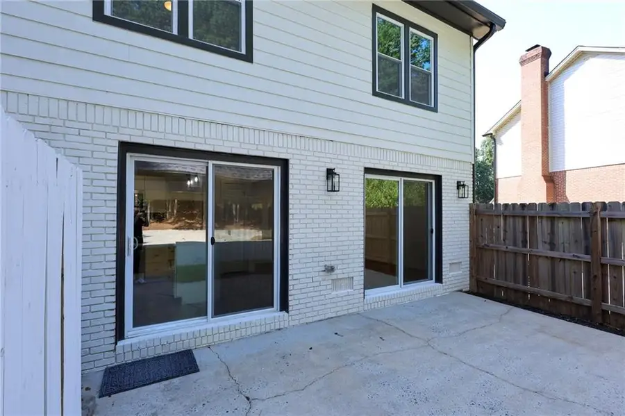 150 Hunters Cove, Roswell, GA 30076 - #3