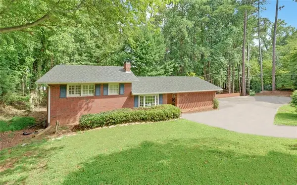 4593 T Moore Road, Oakwood, GA 30566