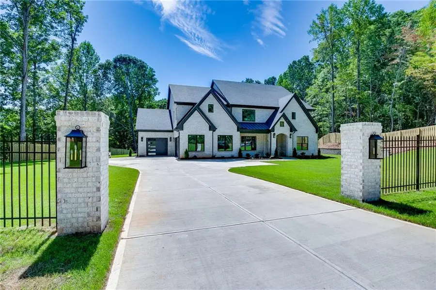 5222 L J Martin Drive, Gainesville, GA 30507 - #2