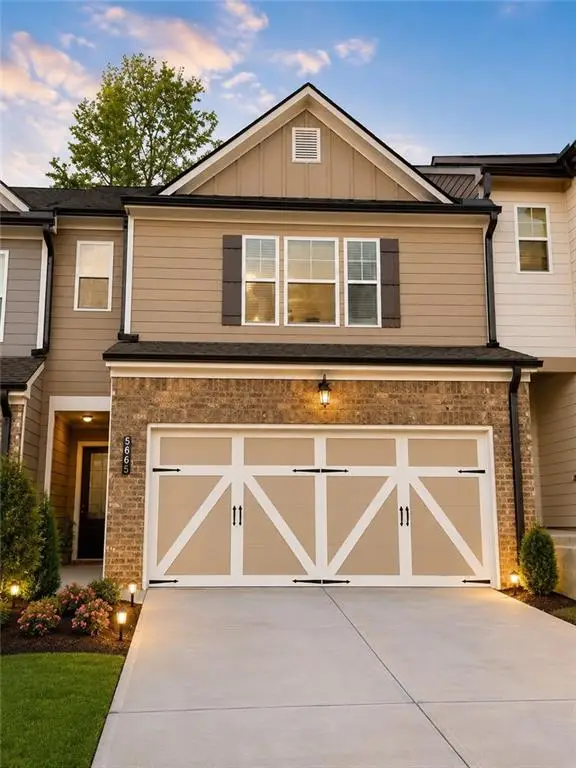 5665 Overview Drive, Flowery Branch, GA 30542 - #1