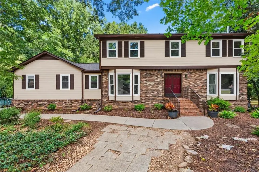 3824 Shawnee Run Sw, Lilburn, GA 30047 - #2