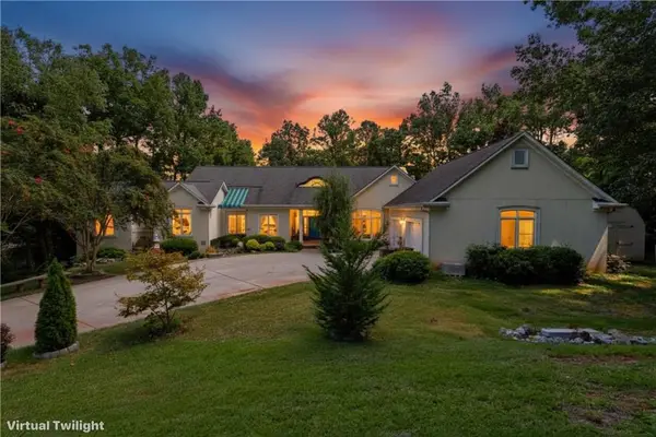 21 Rocky Circle Ne, White, GA 30184