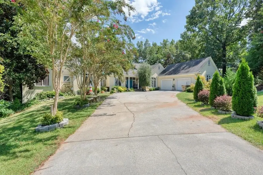 21 Rocky Circle Ne, White, GA 30184 - #3