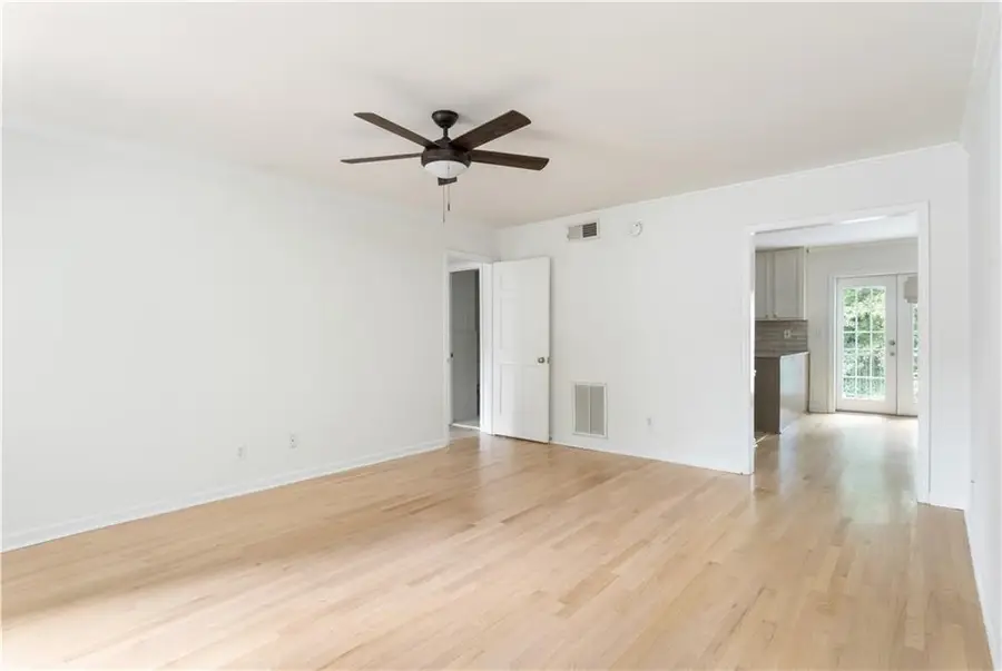 1101 Collier Road Nw #L5, Atlanta, GA 30318 - #3