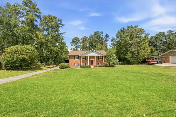 1920 Long Ridge Drive, Macon, GA 31211