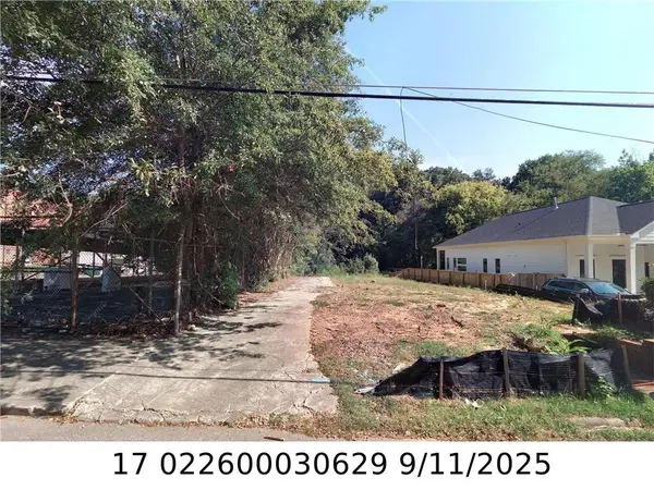 8 Hollywood Drive Nw, Atlanta, GA 30318