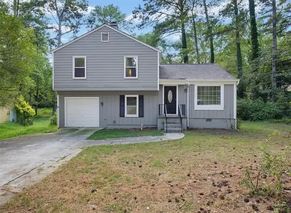 429 Sherwood Circle, Stone Mountain, GA 30087