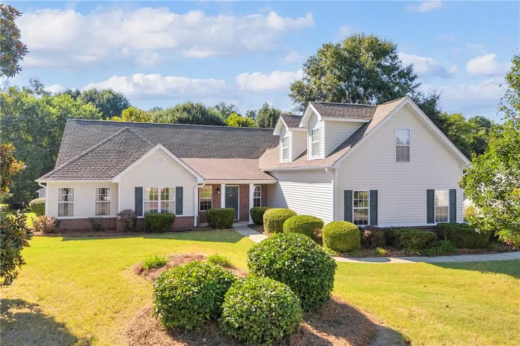 123 Berry Hill Lane, Hoschton, GA 30548 - #1