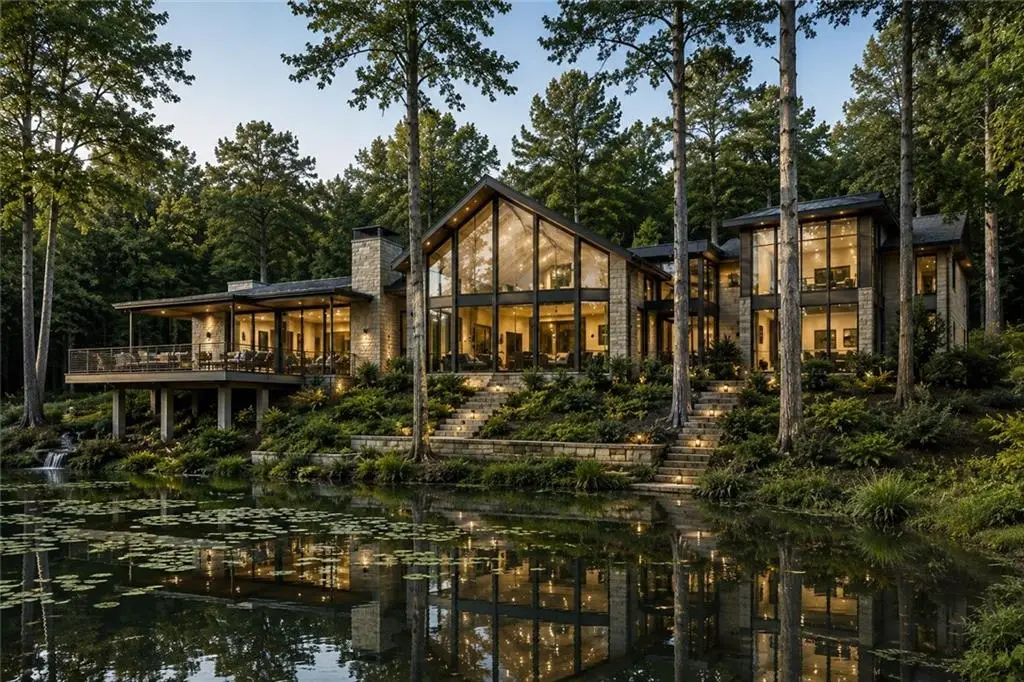 2518 W Wesley Road Nw, Atlanta, GA 30327 - #1
