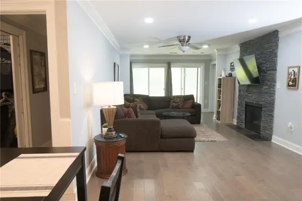 2102 Pine Heights Drive Ne, Atlanta, GA 30324