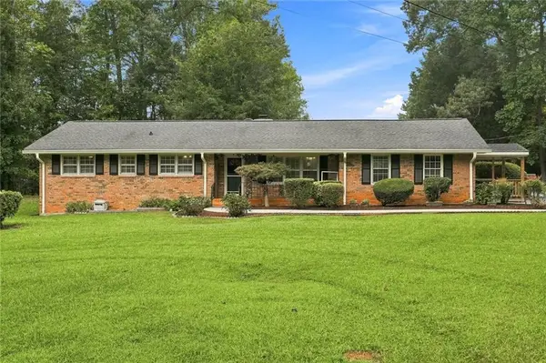 2633 Creek Lane Sw, Snellville, GA 30078