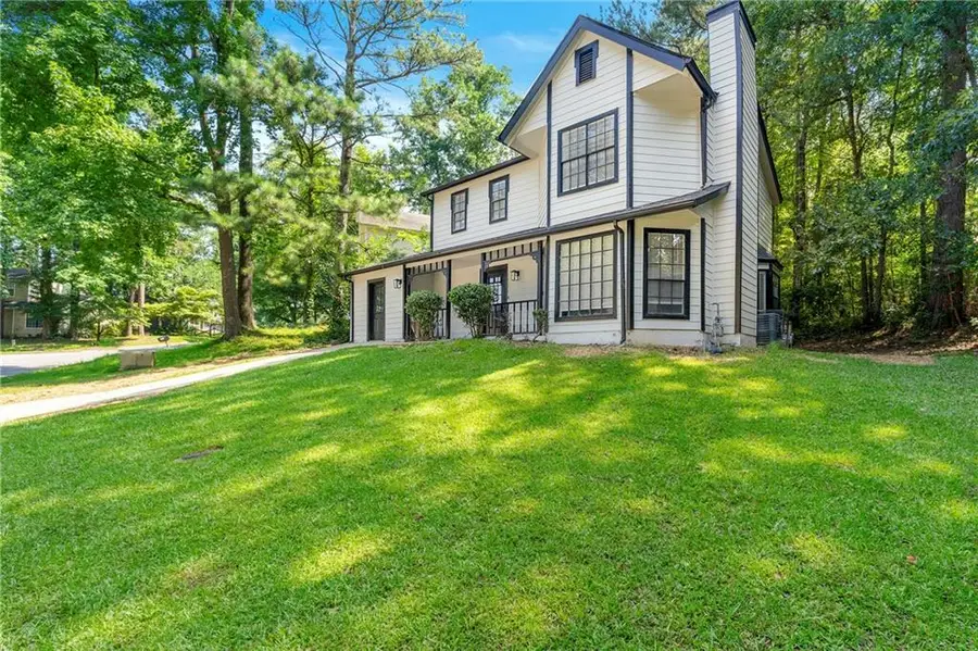 534 Woodcrest Manor Drive, Stone Mountain, GA 30083 - #2