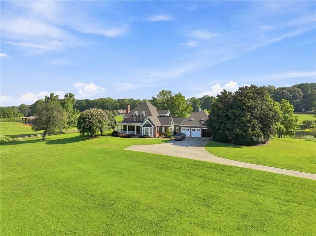 329 Willow Lakes Lane, Jefferson, GA 30549 - #1