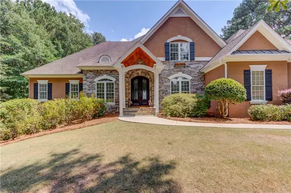 6228 Waters Edge Drive, Covington, GA 30014