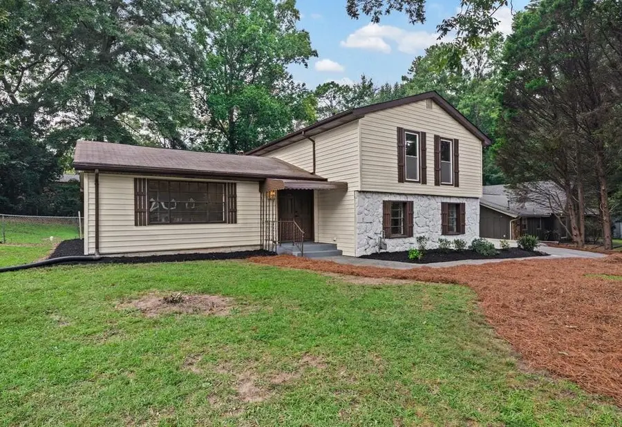 6883 Creekmoor Lane, Riverdale, GA 30296 - #3