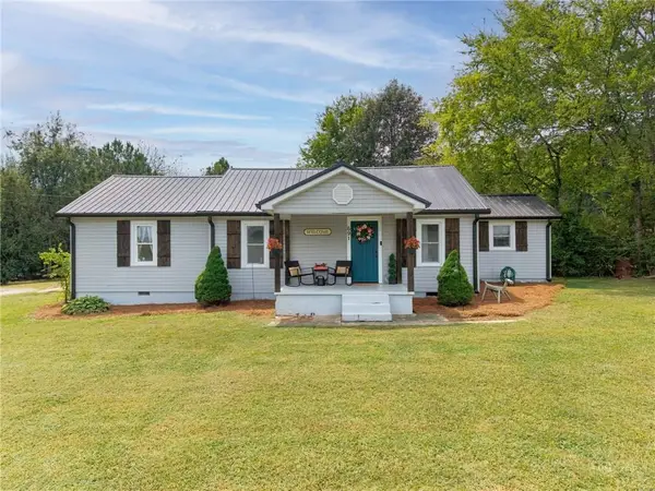 691 Clarkwood Road, Rockmart, GA 30153