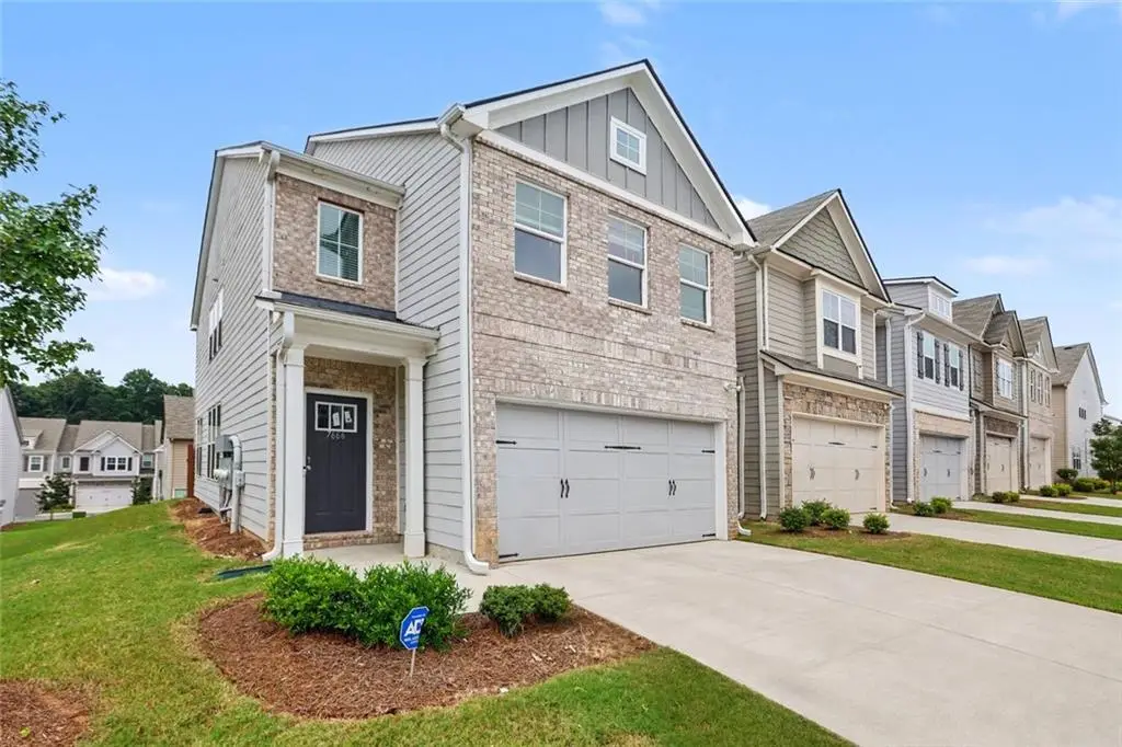 7666 Squire Court, Fairburn, GA 30213 - #1