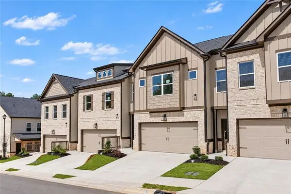 4353 Fern River Bend #33, Norcross, GA 30093
