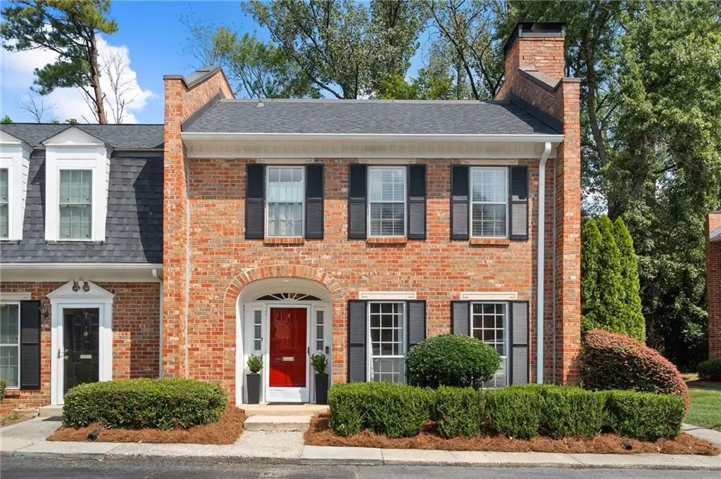8 Kings Tavern Place Nw, Atlanta, GA 30318 - #1