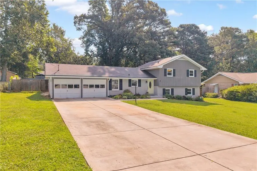 474 Royal Oaks Terrace, Stone Mountain, GA 30087 - #2