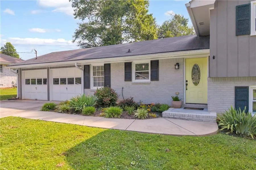 474 Royal Oaks Terrace, Stone Mountain, GA 30087 - #3
