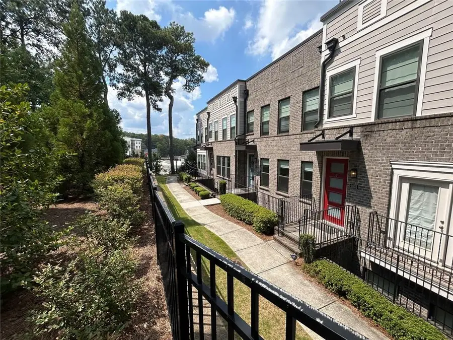 2035 Holtz Lane Nw, Atlanta, GA 30318 - #2
