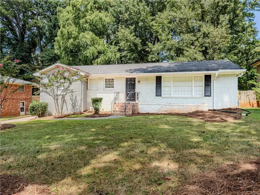 3532 Dial Dr, Stone Mountain, GA 30083 - #2