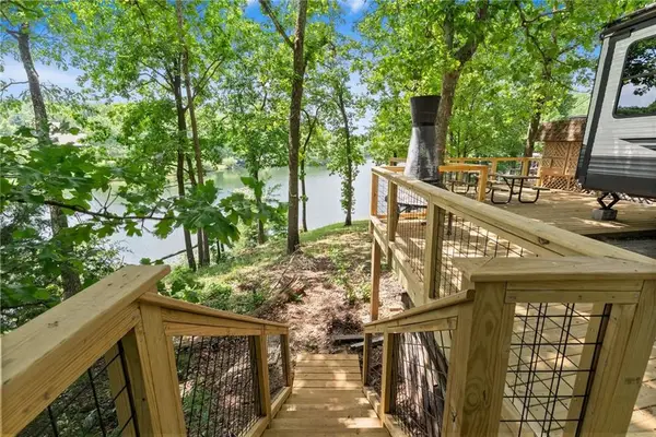 91 Magnificent Way, Cleveland, GA 30528