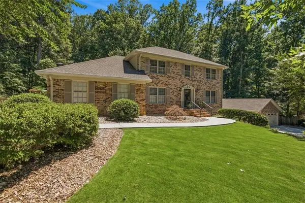 330 Waverly Hall Drive, Roswell, GA 30075