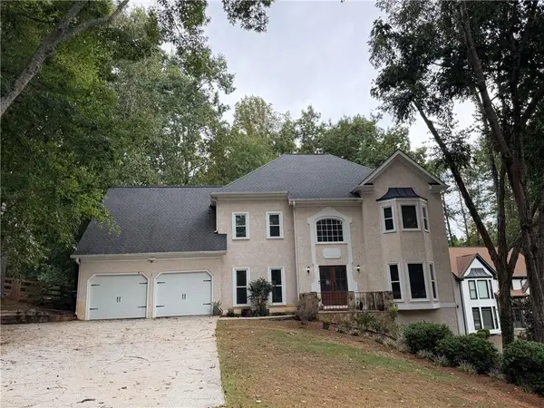 450 Holly Stream Trail, Roswell, GA 30075