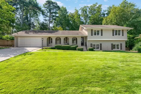 1475 Carnaby Court, Dunwoody, GA 30338