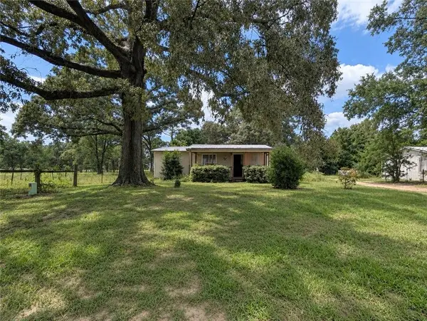 144 Hales Landing Road, Bainbridge, GA 39817