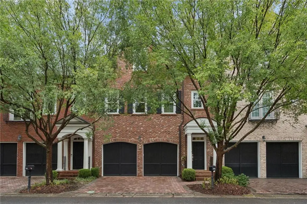3313 Buckhead Forest Mews Ne, Atlanta, GA 30305 - #1