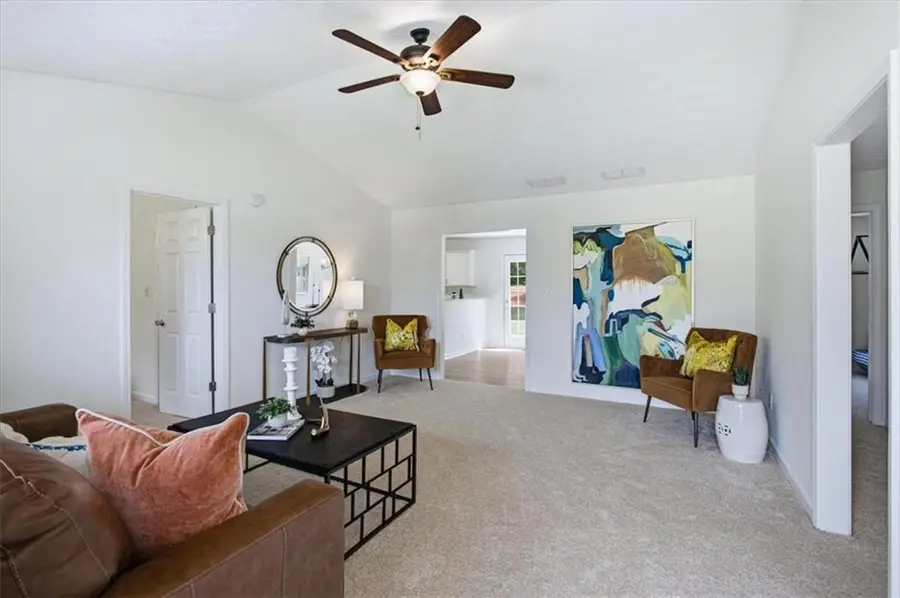 255 Hunters Trace, Covington, GA 30014 - #2