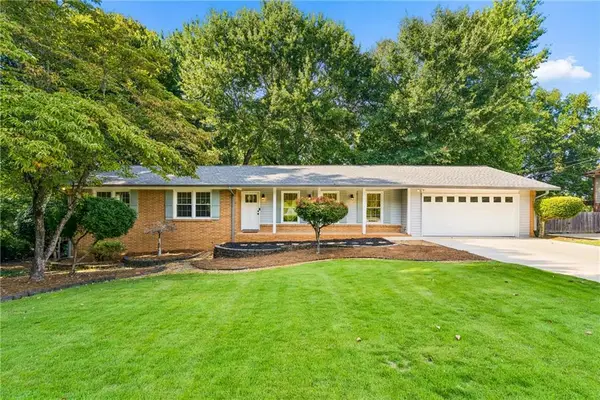 6855 Ramundo Drive, Atlanta, GA 30360