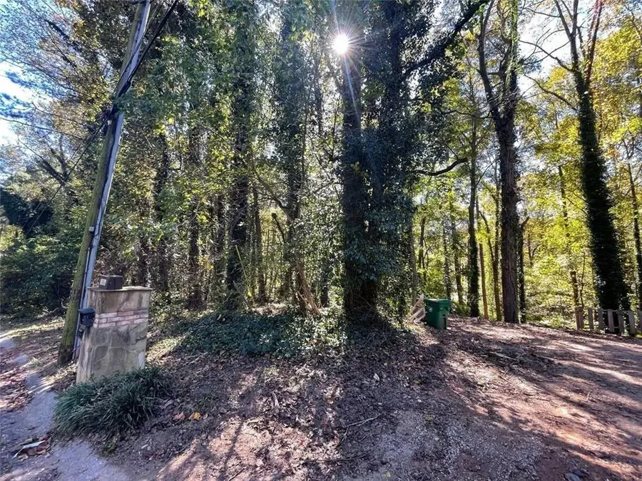 1060 De Leon Drive, Clarkston, GA 30021 - #2