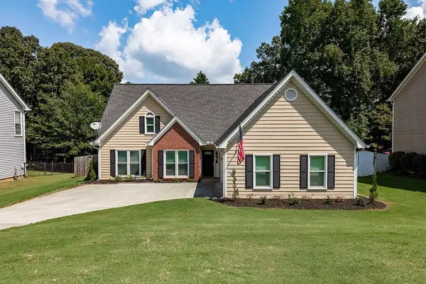 5685 Sugar Crossing Drive, Sugar Hill, GA 30518