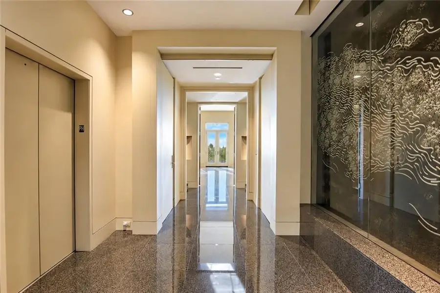 2724 Peachtree Road Nw #Upper Penthouse, Atlanta, GA 30305 - #3