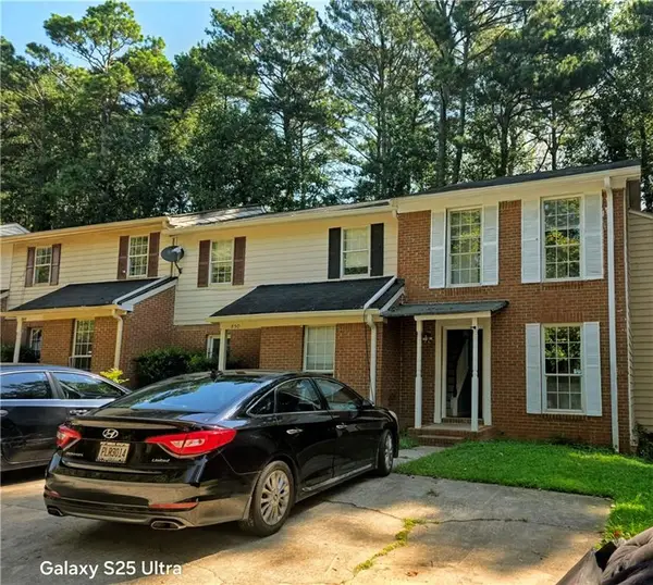 852 Glynn Oaks Drive, Clarkston, GA 30021